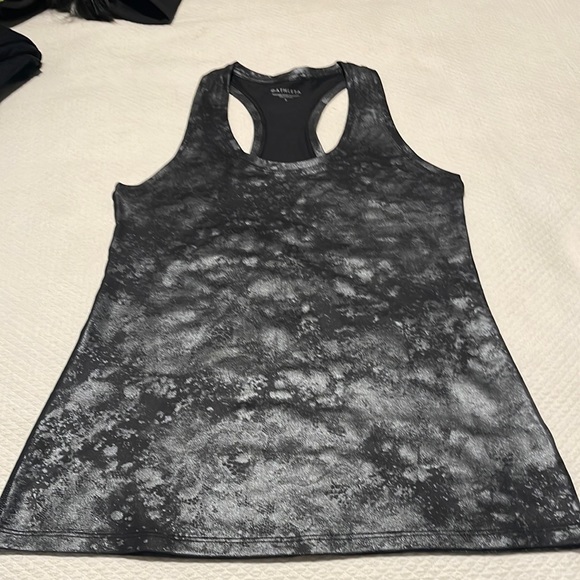 NWOT Athleta Racerback Tank Small - Picture 1 of 3